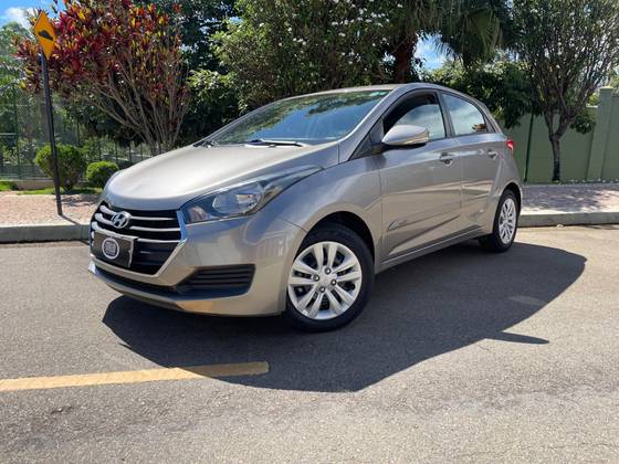 HYUNDAI HB20 1.6 COMFORT PLUS 16V FLEX 4P AUTOMÁTICO